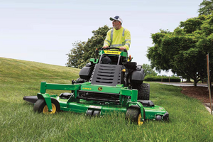 The latest Q865R EFI model deck offerings are designed to help users maximize productivity on the job. 