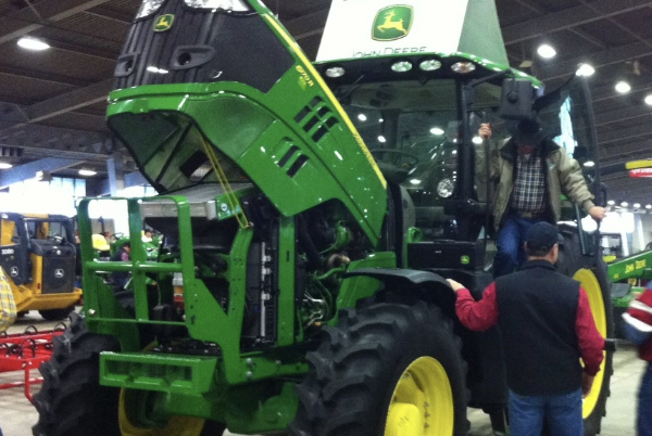 The Tulsa Farm Show returns December 11–13, 2025, at the SageNet Center inside Expo Square. 