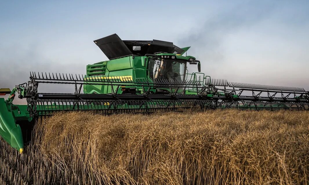 John deere harvesting equipment